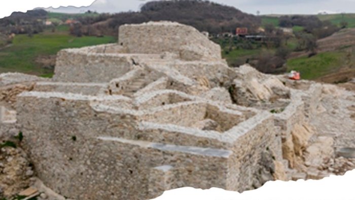 castello medievale recuperato sabato a reino l inaugurazione