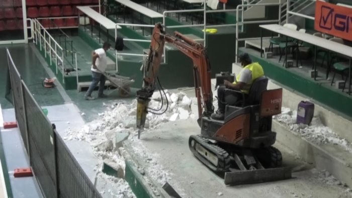 paladelmauro ecco come cambia la curva nord