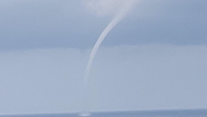 cilento spettacolare tromba marina a palinuro