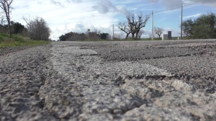 zona industriale lastricata di buche a sarno una vergogna