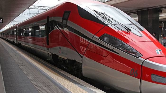 multa da un milione di euro a trenitalia per la gestione della roma caserta