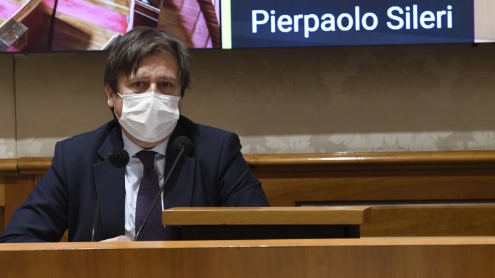 sileri quarta ondata covid colpira chi non e vaccinato