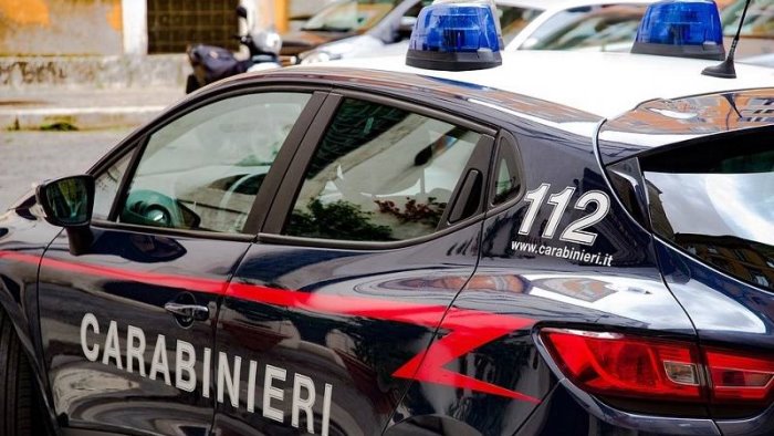 una serata tra amici poi la violenza sessuale arrestato minorenne ad acciaroli