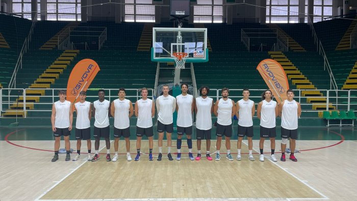 del fes avellino prima foto di squadra via alla preseason