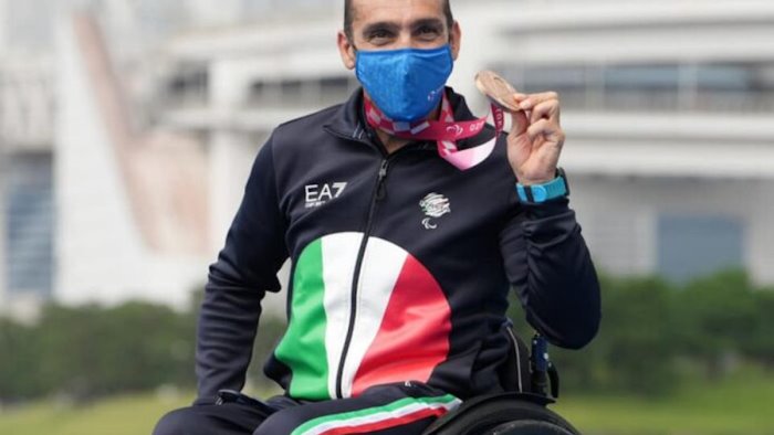 da triathlon e nuoto altre tre medaglie per l italia