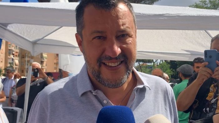 salvini salute e lavoro senza rovinare agosto a italiani