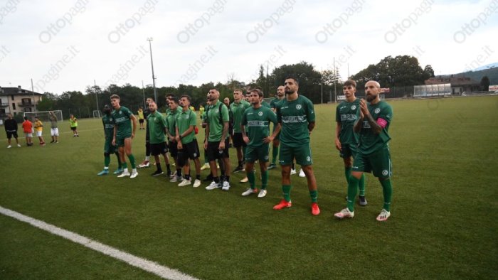 avellino il tris al lioni non basta ai tifosi le foto dell amichevole