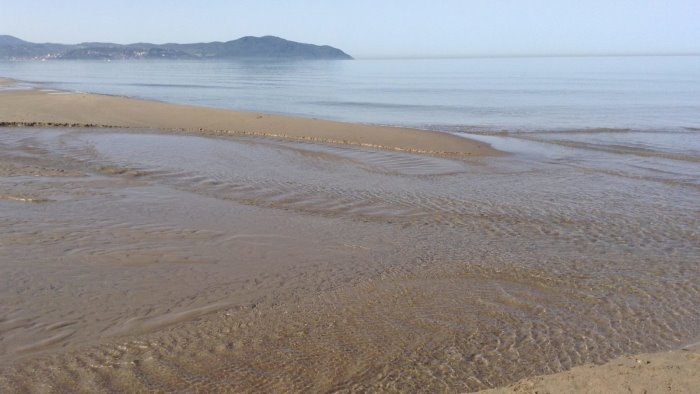 19enne si allontana in spiaggia a paestum ritrovata dopo alcune ore