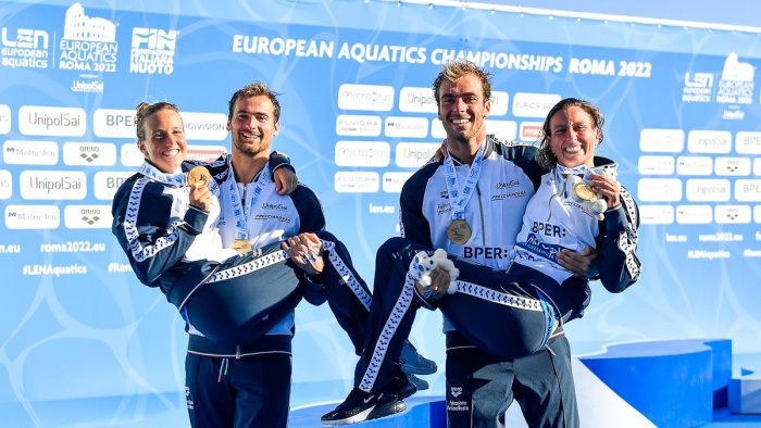 nuoto europei acerenza e super e d oro anche nella staffetta