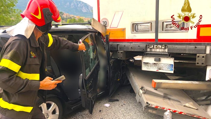 valva incidente mortale sulla fondo valle sele chiusa la statale 691