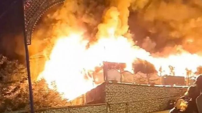 incendio devasta il ristorante otto ustionati notte di terrore a gragnano