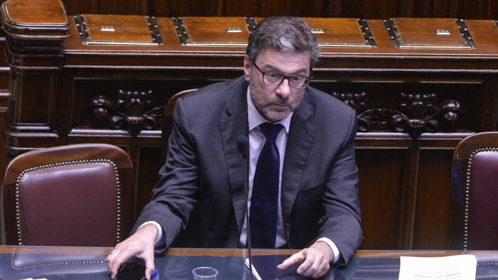 energia giorgetti il governo puo agire rispondere subito