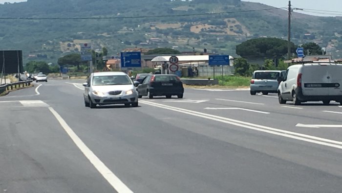 paura all alba sulla statale 18 incidente nel tratto di paestum