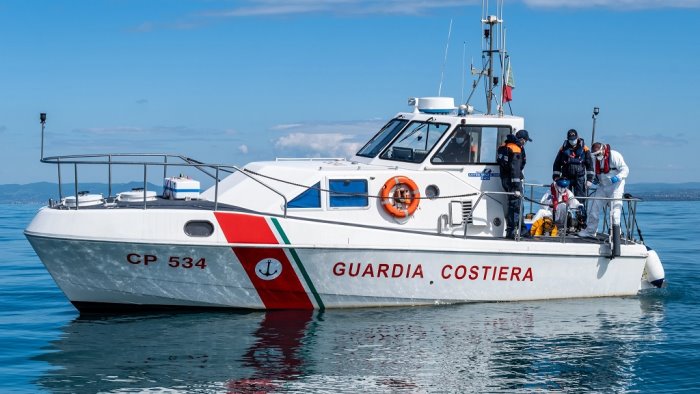 la guardia costiera a tutela delle aree marine protette polmoni blu del mare