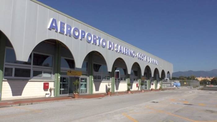 aeroporto salerno costa d amalfi ronghi lavori ancora fermi