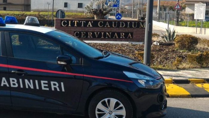 cervinara non si ferma all alt dei carabinieri nei guai 40enne del casertano