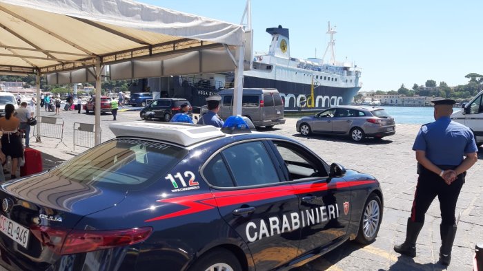 ferragosto tranquillo a ischia carabinieri in campo ecco come e andata