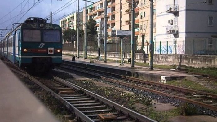 napoli dal 19 agosto lavori sulla metro linea 2 disagi e limitazione dei treni