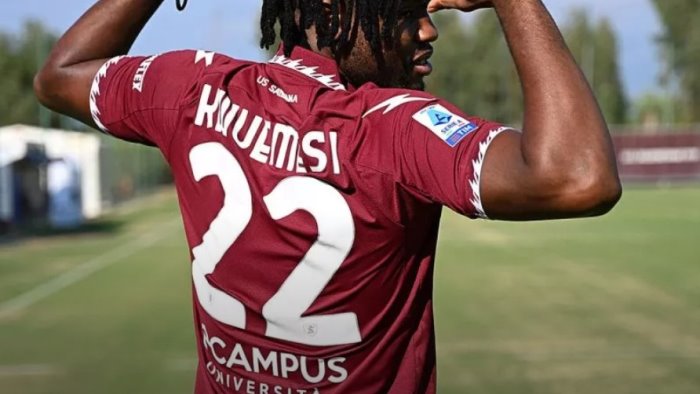 salernitana ikwuemesi si presenta e svela ecco la pronuncia del mio nome