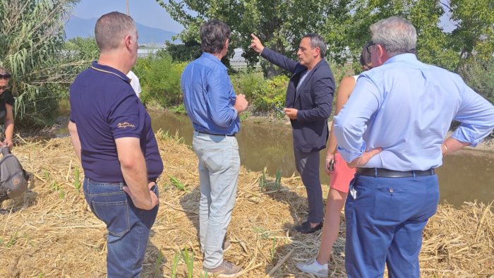 inquinamento fiume sarno aliberti scafati non puo essere cloaca della regione