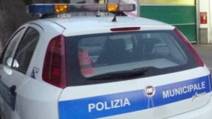 rissa in pieno centro ad ariano feriti in ospedale