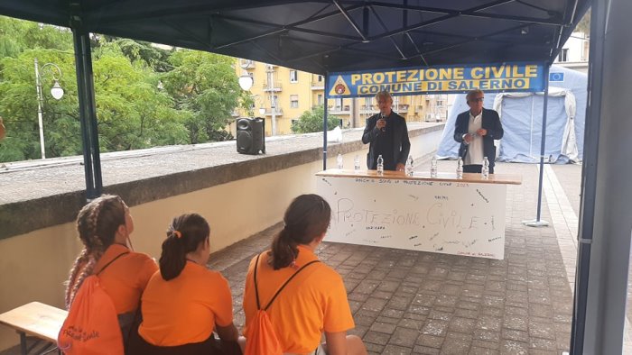 anch io sono la protezione civile parte il campo scuola a salerno