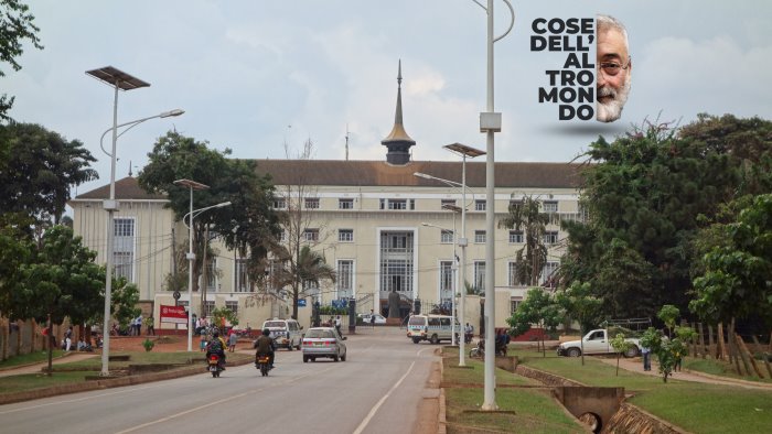 uganda arrestato perche gay adesso rischia la pena di morte