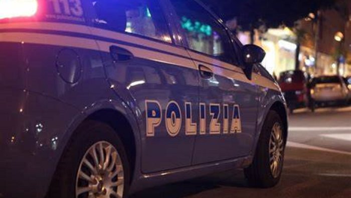 notte di follia ad avellino furti tentativo di rapina e rissa in pieno centro