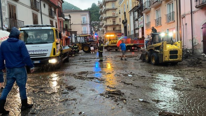 alluvione a monteforte irpino un anno dopo il sindaco incontra i cittadini