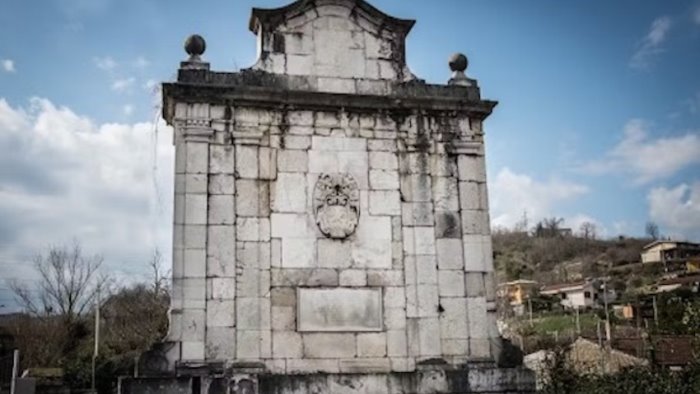 epitaffio ok in giunta alla perizia per il restauro