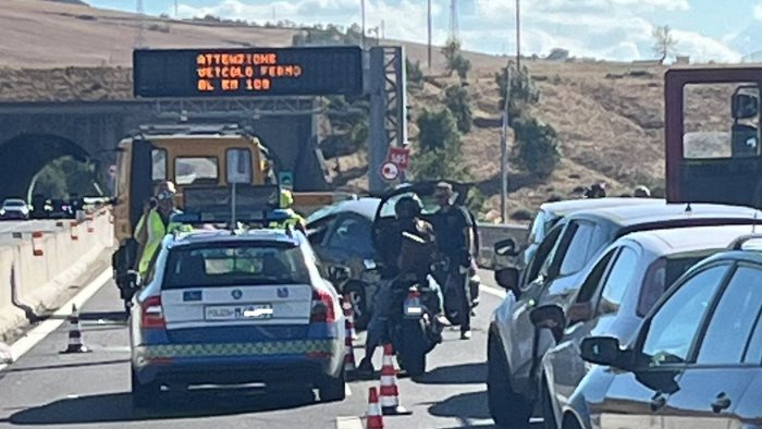 ancora un incidente sull a16 a lacedonia stavolta in direzione avellino