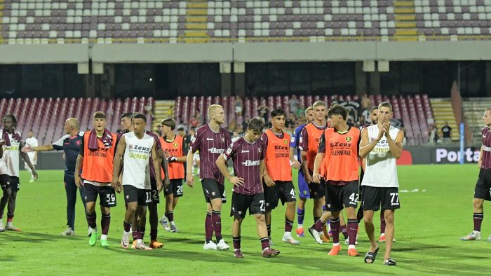 salernitana spezia 8 7 d c r batticuore granata all arechi brindisi in rimonta