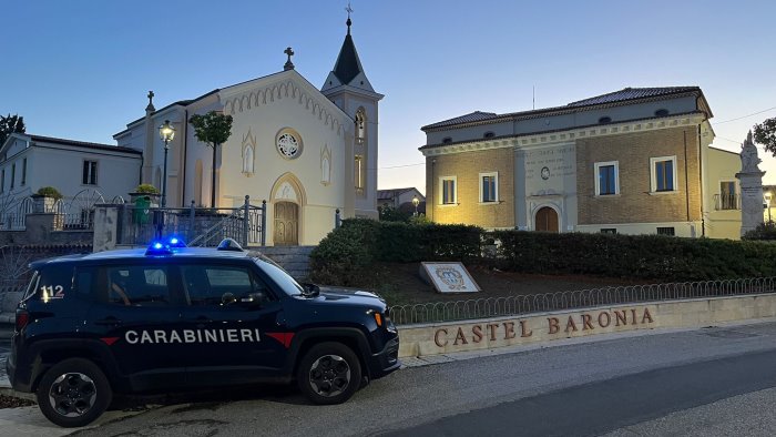 acquista un pacchetto vacanze ma e una truffa 4 persone denunciate