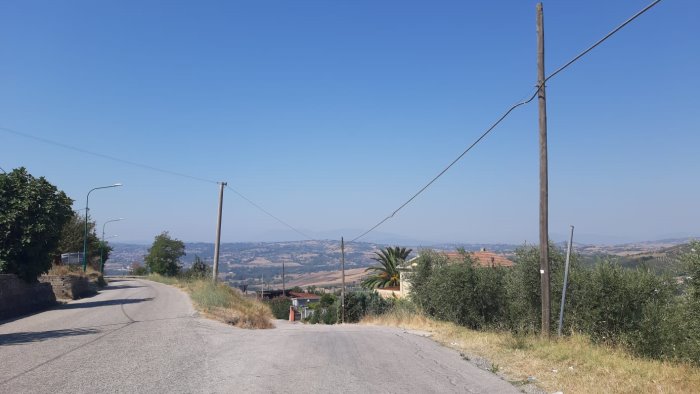 ariano mezzi pesanti traditi dal navigatore e dalla mancanza di un segnale