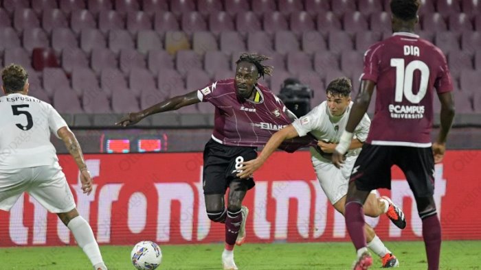 salernitana dopo lassana anche mamadou coulibaly puo salutare ci pensa polito