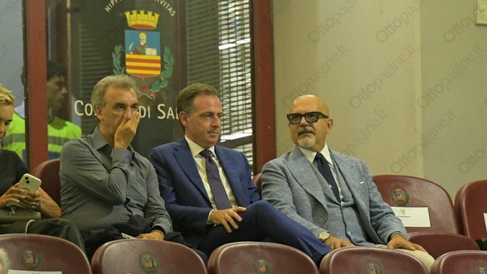 salernitana la luna busso e fa sorridere la prima del presidente e fortunata