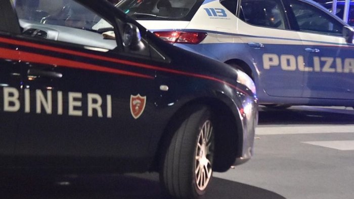 resistenza lesioni e danneggiamento arrestato 32enne ad avellino