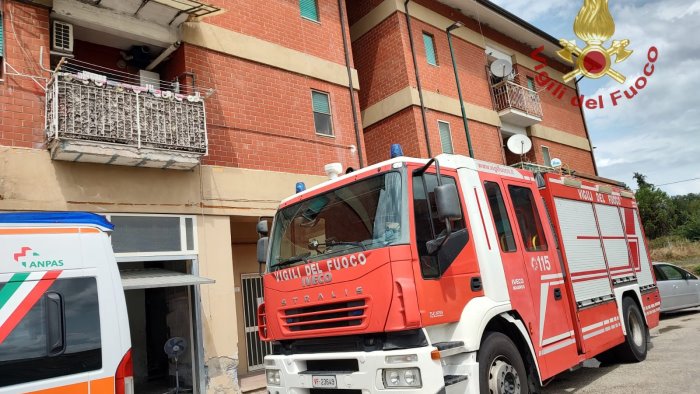 grottaminarda donna trovata morta in casa indagano i carabinieri