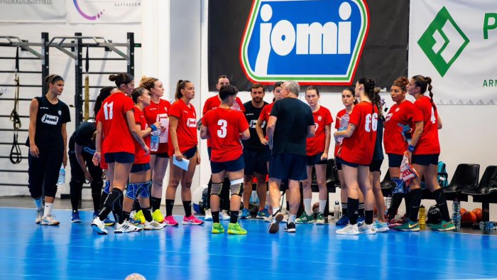 pallamano a1 jomi salerno a nuoro per il torneo citta del redentore