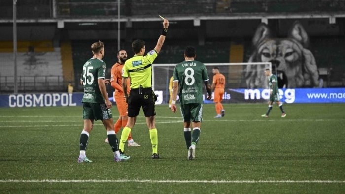 l arbitro di picerno avellino una vittoria un pari e un ko per i lupi