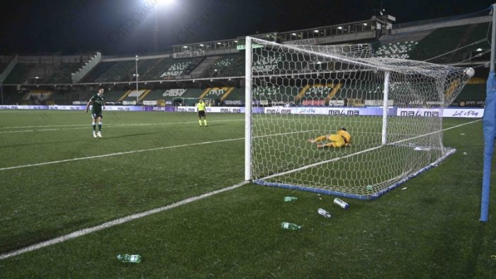 avellino le ultime sul difensore in arrivo due pedine in uscita