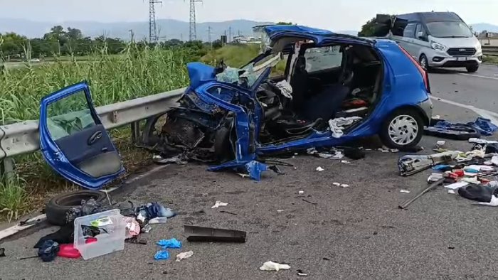 incidente capaccio dopo i coniugi di atripalda muore anche il 49enne vallese