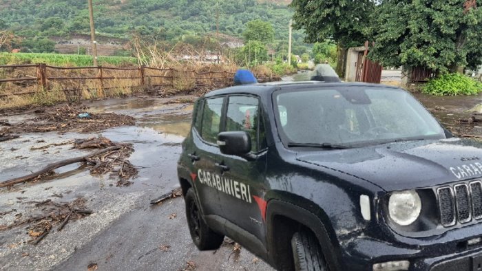 foto volturara irpina esonda il torrente sava vie impraticabili