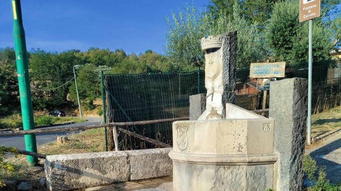 ariano si e bloccato il flusso dell acqua alla fontana di cerreto l appello