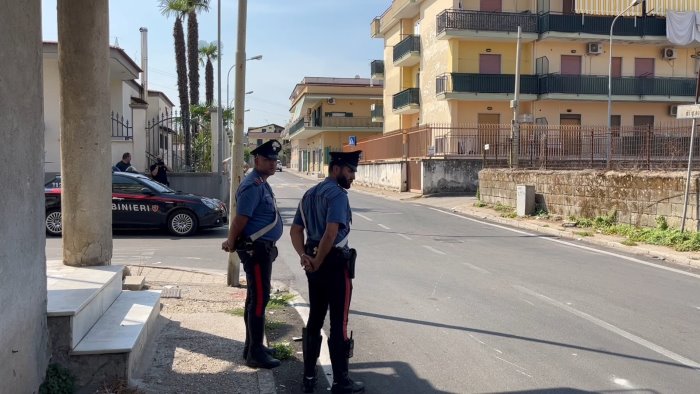 scontro auto scooter a sant antimo 20enne ancora in prognosi riservata