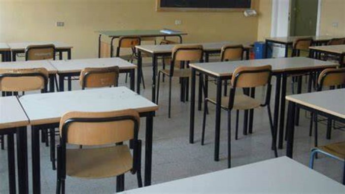 scuola ex lombardo radice inagibile e a rischio studenti trasferiti