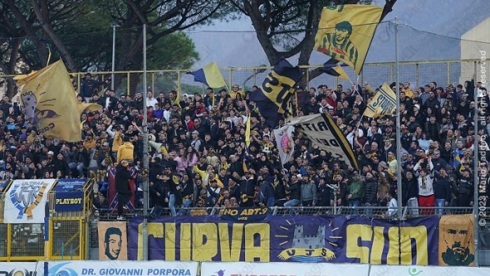 frosinone juve stabia i convocati ecco chi saltera la sfida dello stirpe