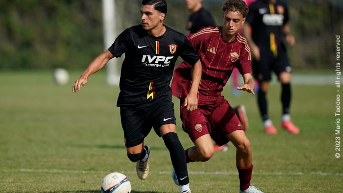 benevento tre reti alla roma primavera tutte le foto del match