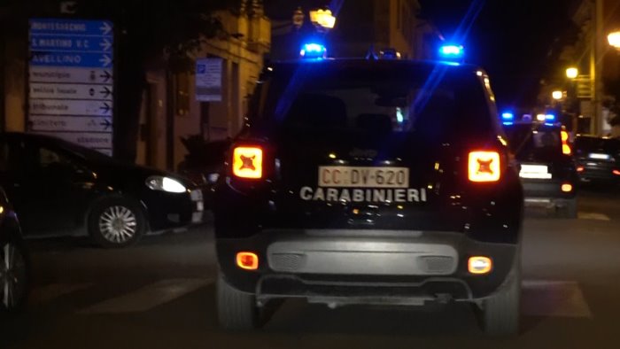 cervinara rissa tra vicini di casa cinque arresti per 2 donne e 3 uomini