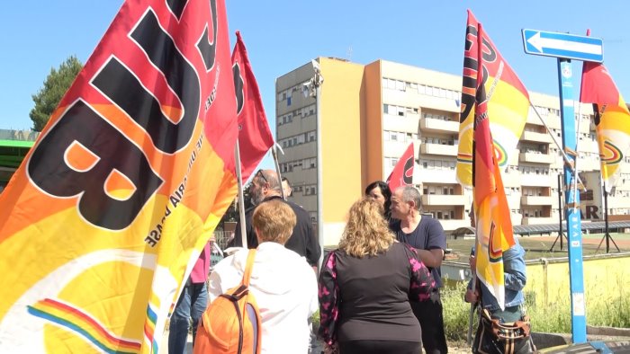 flaica cub lavoratrici mensa ospedaliera costrette a lavorare in un inferno